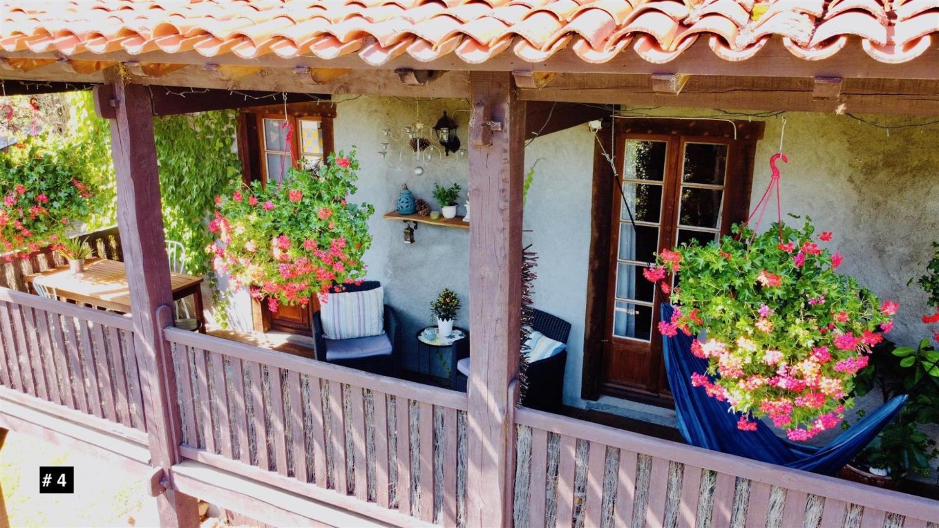 Les Trois Noyers Holiday home Tailhac